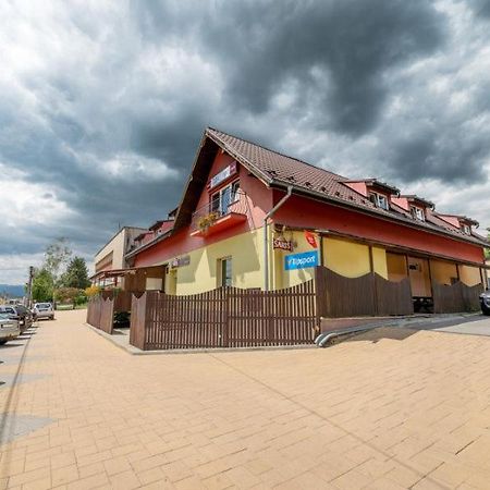 Penzion & Bar Natali Spissky Stvrtok ภายนอก รูปภาพ