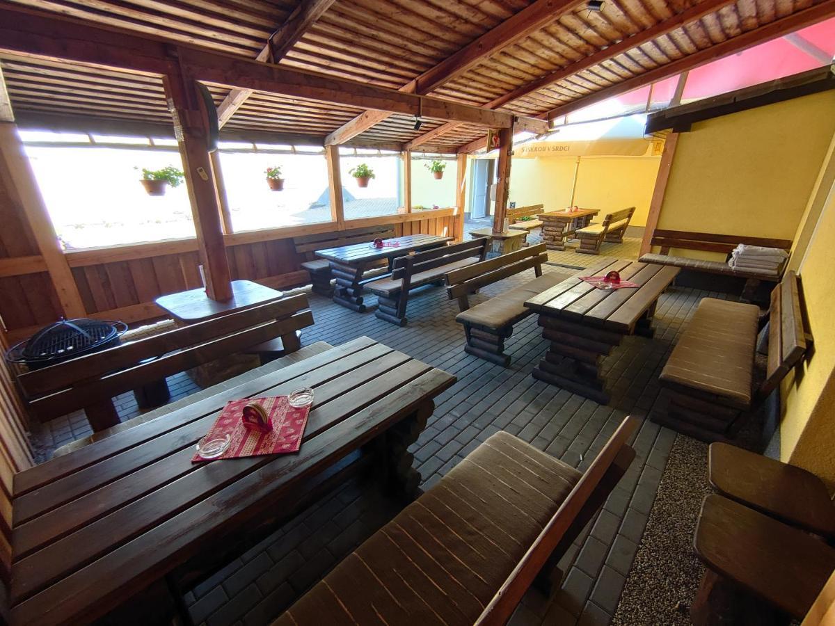 Penzion & Bar Natali Spissky Stvrtok ภายนอก รูปภาพ